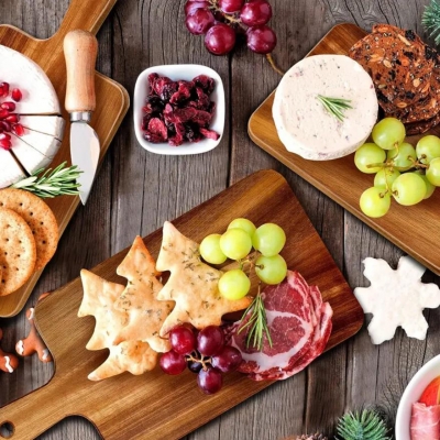 Acacia Wood Cutting Board with Handle