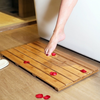 Bamboo bath mat