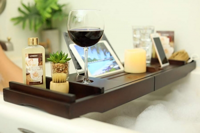 Bamboo bathtub caddy tray